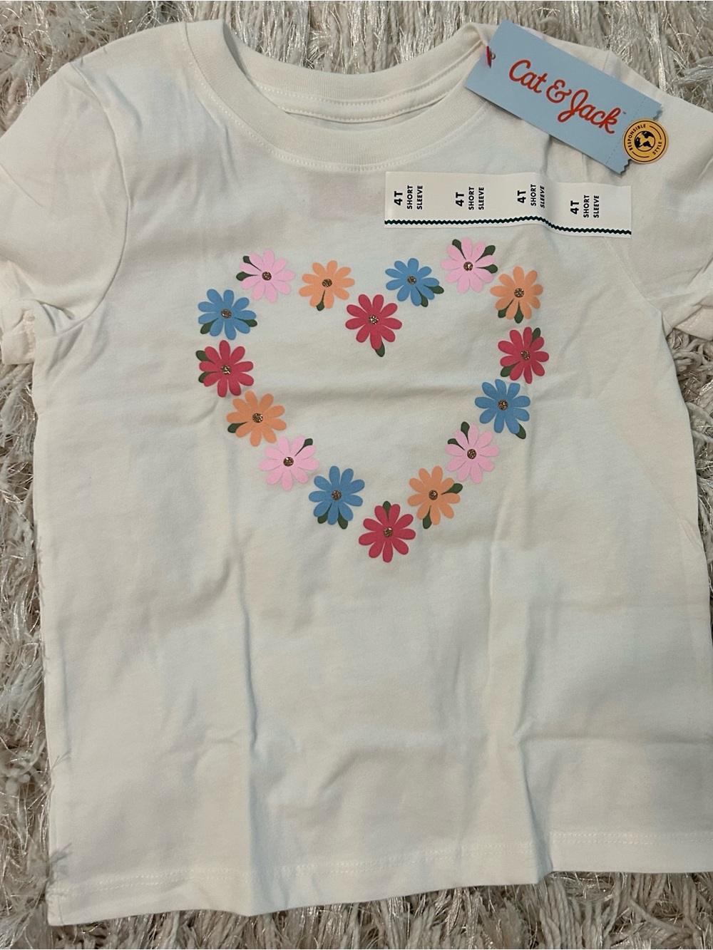 Cat & Jack White Floral Heart Kids T-Shirt NWT Size 4T Cute Fun Toddlers Baby
